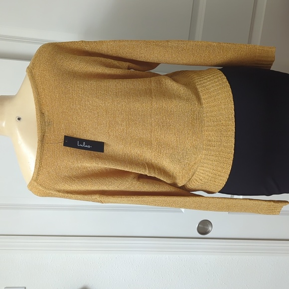 Lulu's V Neck Sweater Long Sleeve - Picture 3 of 6